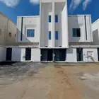 للبيع شقه أرضية تشطيب عصري حديث في احد رفيده