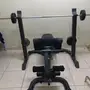كرسي حديد مع بار واوزان و جهاز تمرين بطن
