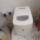 للبيع اثاث شاشه ومكيف وفرن شويه واغراض