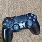 يد بلاستيشن 4
