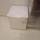 ثلاجه نظيفه. جدا