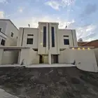 للبيع روف علوى مع ملحق بمدخل سياره من 650 ألف طريق الثمانين