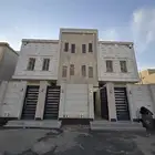 للبيع روف علوى مع ملحق مصعد راكب وجاهز ومطبخ راكب احد رفيده