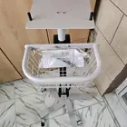 طاولة للأجهزة الطبيه