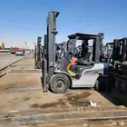 رافعة شوكيه(forklift)فوركلفت للايجار