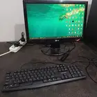 جهاز كمبيوتر مكتبي