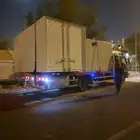 لوري ونش لنقل البركسات والمولادات الكهربائيه والثلاجات