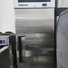 ثلاجه ستيل مستخدمه شبه جديد نوع ايطالي