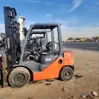 رافعات شوكية للايجار forklift