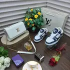 أطقم هدايا العيد شوزات شناط