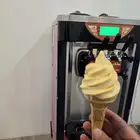 للبيع ماكينة آيسكريم