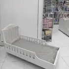 سرير اطفال حاجز