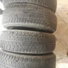 كفرات دلوب سياره هيلكس جنط 17 نضيفه مره خاليه من العيوب