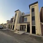 للبيع أدوار ارضيه 6غرفVIPحوش مدخل سياره580ألف مقابل نادي ضمك