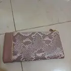محفظة نسائية