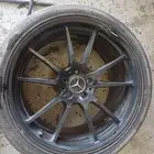 مطلوب جنط امامى مرسدس C63 نفس الشكل مقاس 19