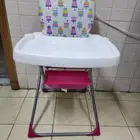 مستلزمات اطفال كرسى سياره وكرسى طعام استعمال بسيط جدا
