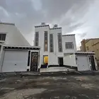 للبيع شقه دورثاني مع ملحق مدخل مستقل600ألف خ مستشفى الألماني