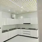 السلام عليكم يوجد جميع التصميم المطابخ تفصيل المنيوم وصاج