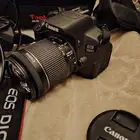 كانون 700d نظيفه شبه جديده بجميع ملحقاته استعمال بنت