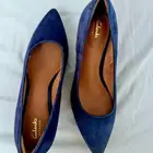 حذاء نسائي مخمل مقاس 42 من كلاركس