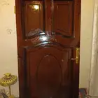 باب للبيع طول 2متر و9وعرض 95بدون حلق والثاني عرض70الطول183