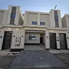 للبيع متبقي شقه ارضي 6غرف حوش مدخل سياره 520ألف أبها المحالة