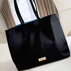 شنط كتف سوداء نسائيه من فيرساتشي اصليه