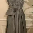 فستان لبسه وحده يلبس مديم وسمول