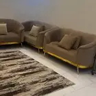 كنب نظيف زولية معها