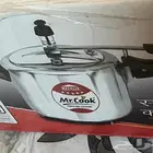 للبيع قدر ضغط مقاس 10 لتر المنيوم ثغيل اصلي نوع مفرطح