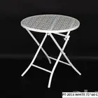 طاولات خارجية