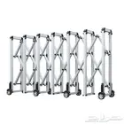 حواجز المونيوم واستيل بكفرات لتحديد اتجاهات المسارات