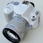 للبيع  كاميرا كانون Canon 200D DSLR