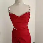 فستان زواج احمر للبيع