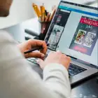 مصور إعلانات تجاريه ومصمم