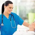 يوجد لدينا ممرضات ومرافقات رعايه مسنين وذؤى الاحتياجات