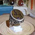 خاتم عقيق يماني اسود فل زعفران