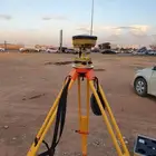 مساح بجهاز توتال وجي بي اس لاعمال المساحية