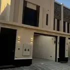للبيع تاون هاوس وادوار مستقله بالمزاحمية بطويق 850الف