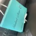 طباعه اكياس عبايات ليبل قماش تاق استكر لوقو عبايه كروت شكر