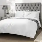 غطاء لحاف جديد فخم من ماركس آند سبنسر
