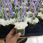 توزيعات فازات الورد الصناعي