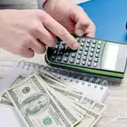 أبحث عن جهة مالية تتولى ترتيب التزاماتي