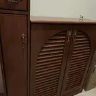 خزانة أحذية بحالة جيدة
