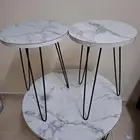 ثلاث طاولات اثنين خدمه واحد كبيره