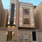 للبيع شقه دور ثاني مصعد راكب جاهز بالضيافه مخطط الكأس 520الف