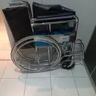 كرسي متحرك بدون أرجل للبيع المستعجل