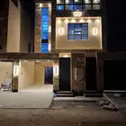 دور علوي مع شقة 300 متر بحي العوالي