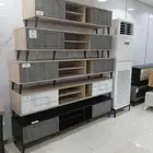 طاولات ومكتبات تلفزيون
